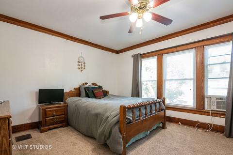 214 Hill Ave, Elgin, IL 60120 photo 8
