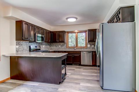 3237 E Buried Oak Dr, Crete, IL 60417 photo 4