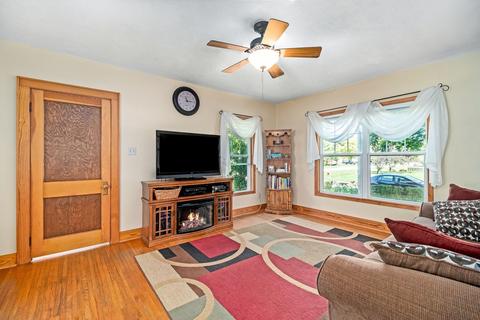 209 N 3rd St, Malta, IL 60150 photo 4