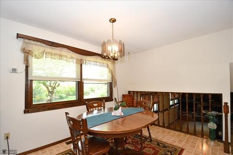 405 N Hill Rd, Mchenry, IL 60051 photo 9