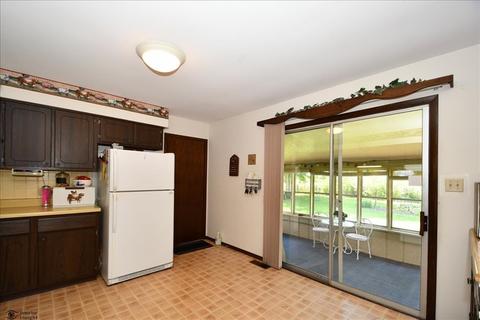 405 N Hill Rd, Mchenry, IL 60051 photo 6