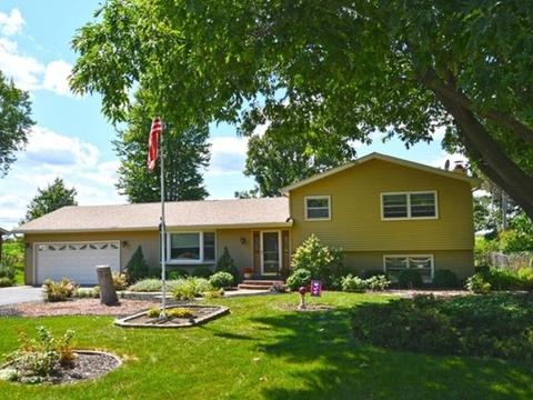405 N Hill Rd, Mchenry, IL 60051 photo 1