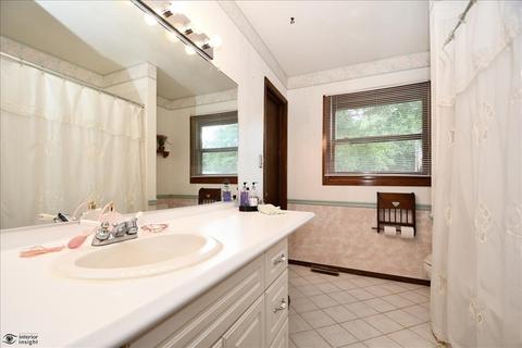405 N Hill Rd, Mchenry, IL 60051 photo 12