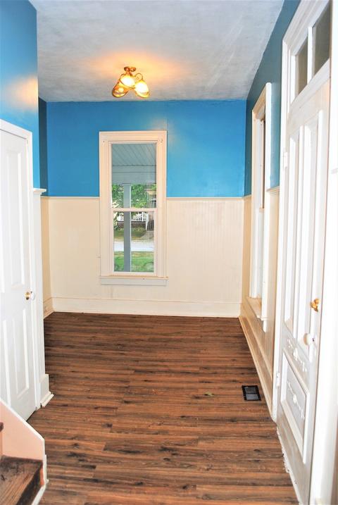 107 E Wood St, Colfax, IL 61728 photo 6