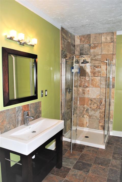 107 E Wood St, Colfax, IL 61728 photo 7