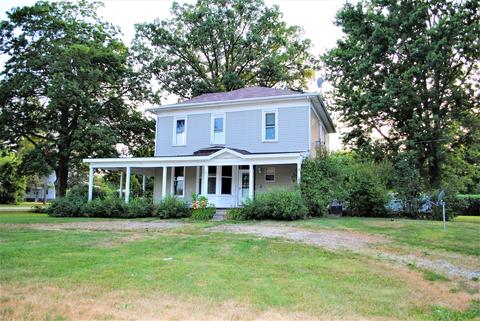 107 E Wood St, Colfax, IL 61728 photo 1