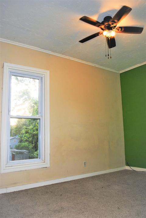 107 E Wood St, Colfax, IL 61728 photo 10