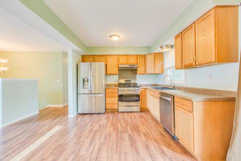 1802 May Dr, Johnsburg, IL 60051 photo 8