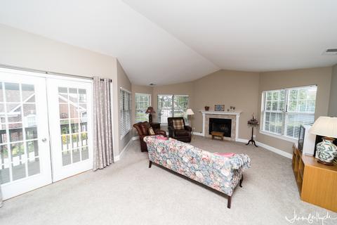 1004 Interloch Ct, Algonquin, IL 60102 photo 4