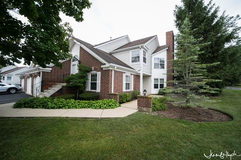 1004 Interloch Ct, Algonquin, IL 60102 photo 2