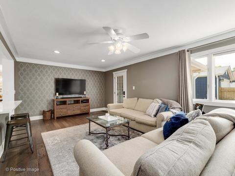 404 Countryside Dr, Wheaton, IL 60187 photo 8
