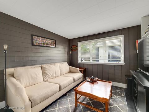 404 Countryside Dr, Wheaton, IL 60187 photo 16