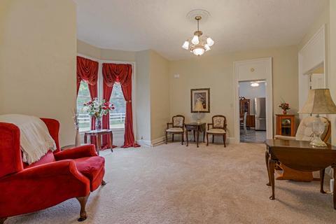 405 W North St, Danvers, IL 61732 photo 9
