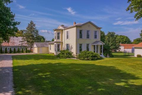 405 W North St, Danvers, IL 61732 photo 2