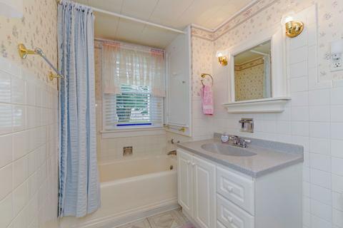 405 W North St, Danvers, IL 61732 photo 17