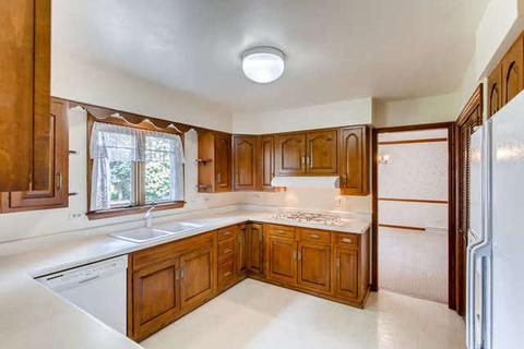 1494 Maple Ln, Elgin, IL 60123 photo 9