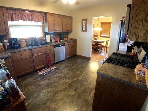 834 E Locust St, Ladd, IL 61329 photo 7