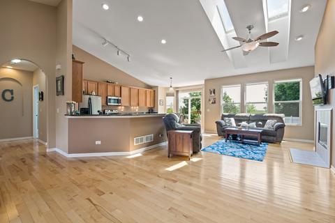 24535 Champion Dr, Plainfield, IL 60585 photo 3