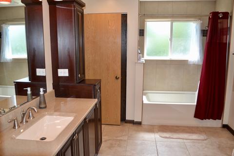 5401 Christopher Dr, Oak Forest, IL 60452 photo 19