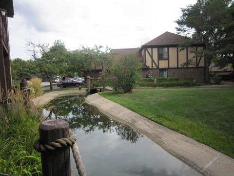 1774 Gloucester Ct #D, Wheaton, IL 60189 photo 21