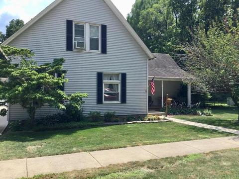 811 E Bissell St, Bloomington, IL 61701 photo 2