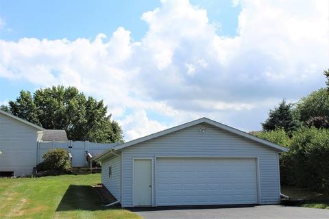 2003 Terrace Ln, Morrison, IL 61270 photo 2