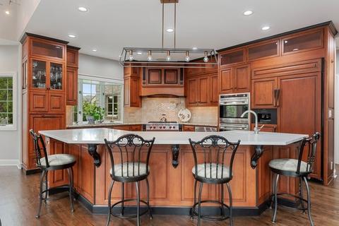 539 Ridgemoor Dr, Willowbrook, IL 60527 photo 9