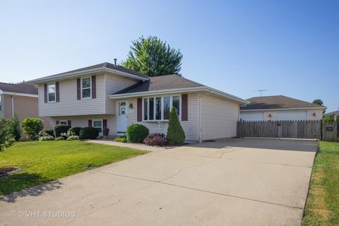 6508 Benich Ln, Plainfield, IL 60586 photo 2