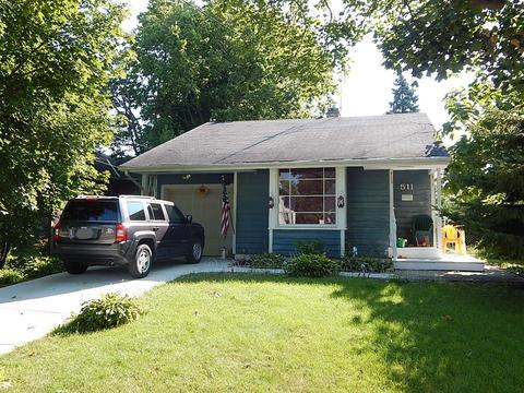 511 Arlington Ave, Elgin, IL 60120 photo 1