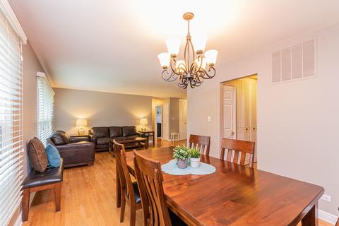 3690 Winston Pl, Hoffman Estates, IL 60192 photo 9