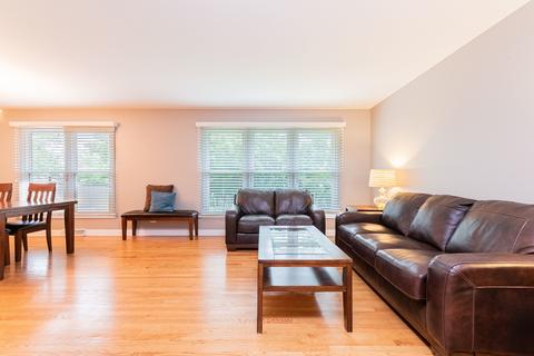 3690 Winston Pl, Hoffman Estates, IL 60192 photo 10