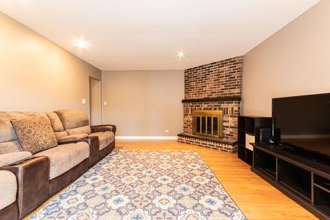 3690 Winston Pl, Hoffman Estates, IL 60192 photo 4
