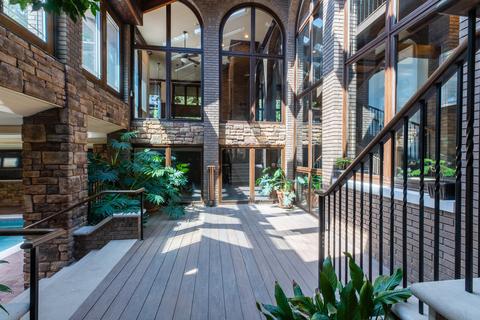 27 W221 Mack Rd, Wheaton, IL 60189 photo 4