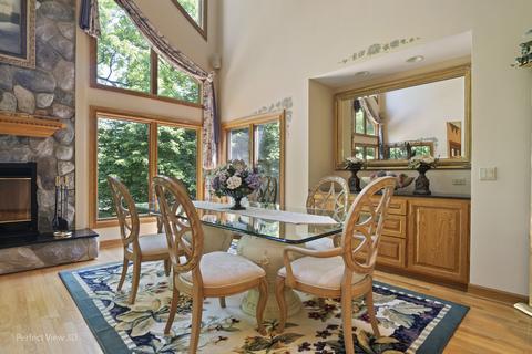 915 N River Rd, Algonquin, IL 60102 photo 4