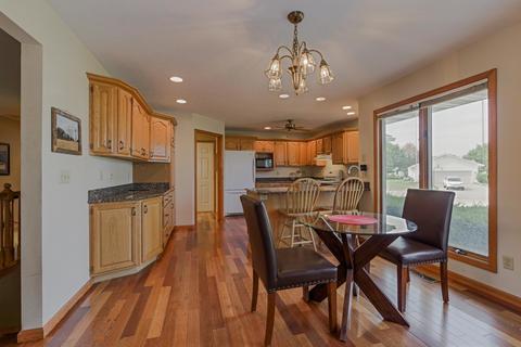 803 Trimmer Dr, Hudson, IL 61748 photo 7