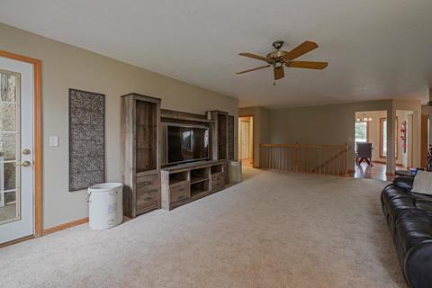 803 Trimmer Dr, Hudson, IL 61748 photo 15