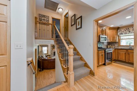 1606 Center Ave, Wheaton, IL 60189 photo 2