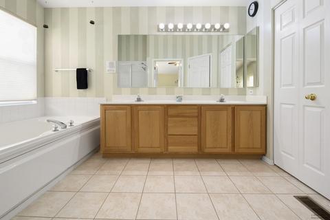 2325 Tracy Ln, Algonquin, IL 60102 photo 18