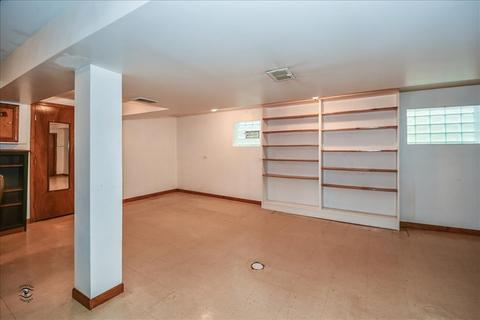 7808 S Eberhart Ave, Chicago, IL 60619 photo 20