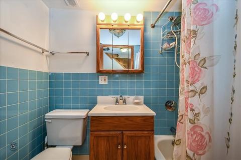 7808 S Eberhart Ave, Chicago, IL 60619 photo 12