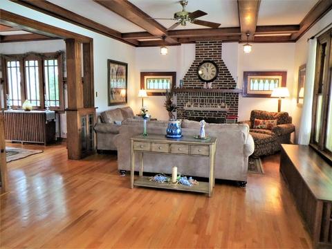 317 Everett St, Dixon, IL 61021 photo 4