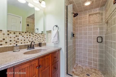 1224 Hackberry Rd, Deerfield, IL 60015 photo 11