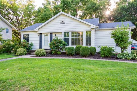 1107 S Linden St, Normal, IL 61761 photo 1