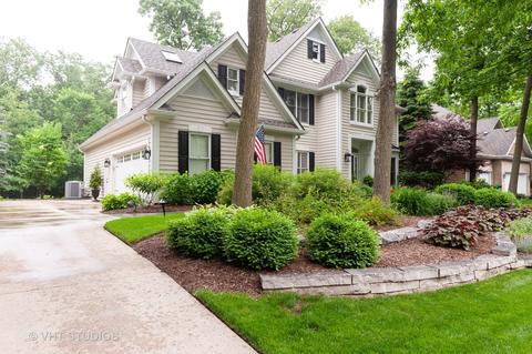 7524 Bittersweet Dr, Gurnee, IL 60031 photo 2