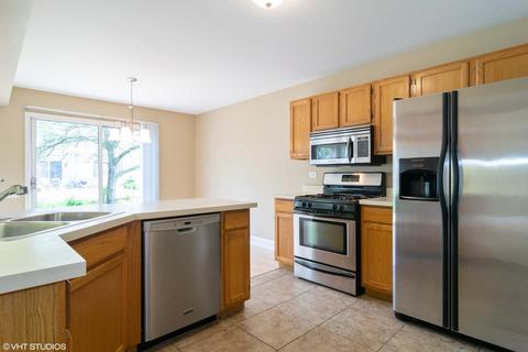1324 Summersweet Ln, Bartlett, IL 60103 photo 5