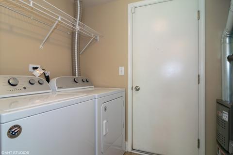 1324 Summersweet Ln, Bartlett, IL 60103 photo 11