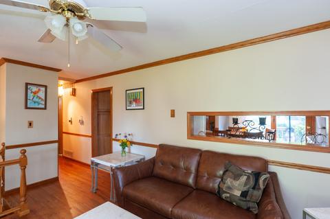 60 Redwood Trl, Wheeling, IL 60090 photo 6