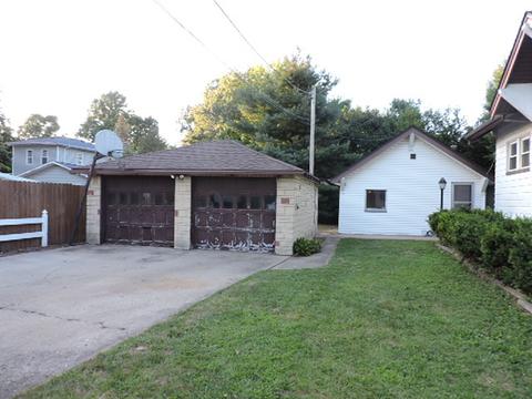 309 E Clay St, Clinton, IL 61727 photo 11