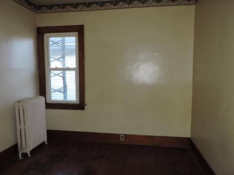 309 E Clay St, Clinton, IL 61727 photo 6