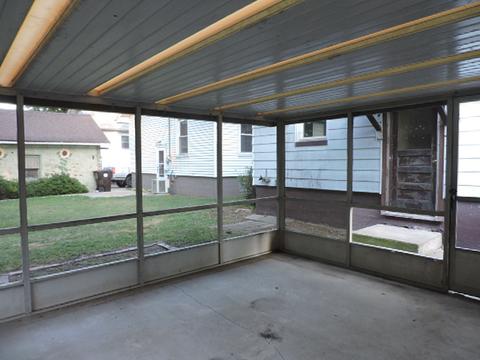 309 E Clay St, Clinton, IL 61727 photo 14